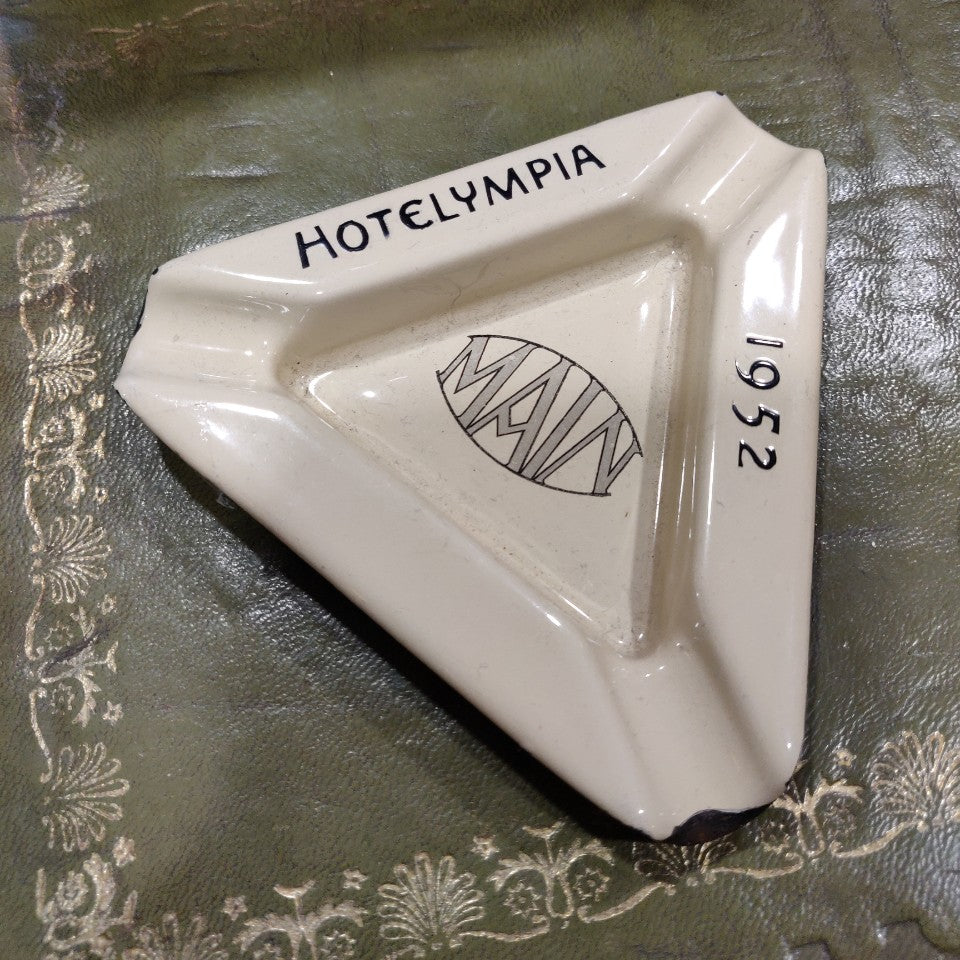 Vintage ashtrays windsorvintage