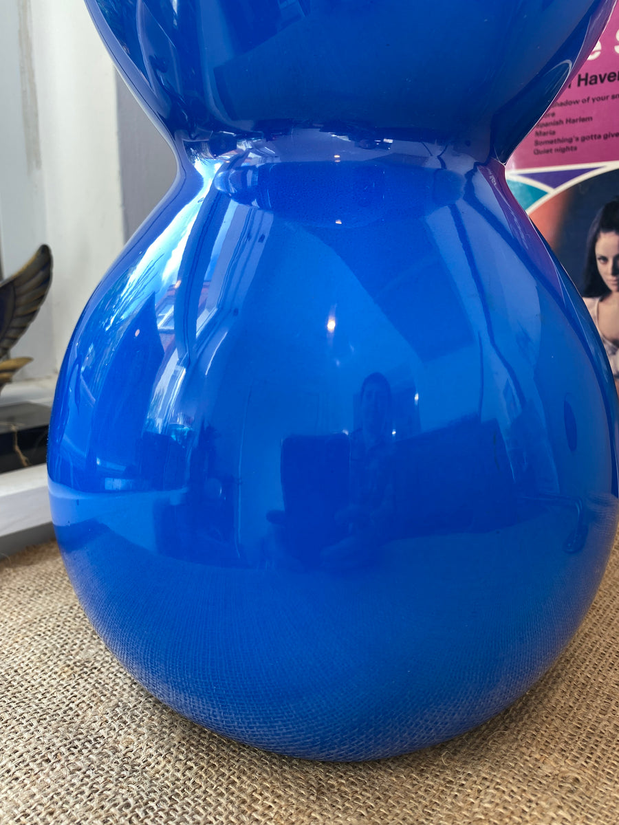 Large resin vase in vibrant blue windsorvintage