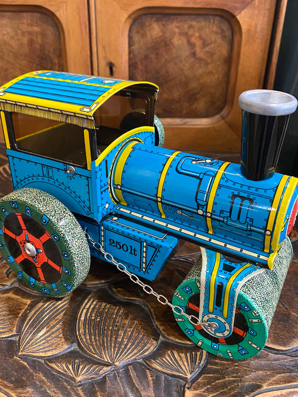 Kovap tin toy wind up steam tractor