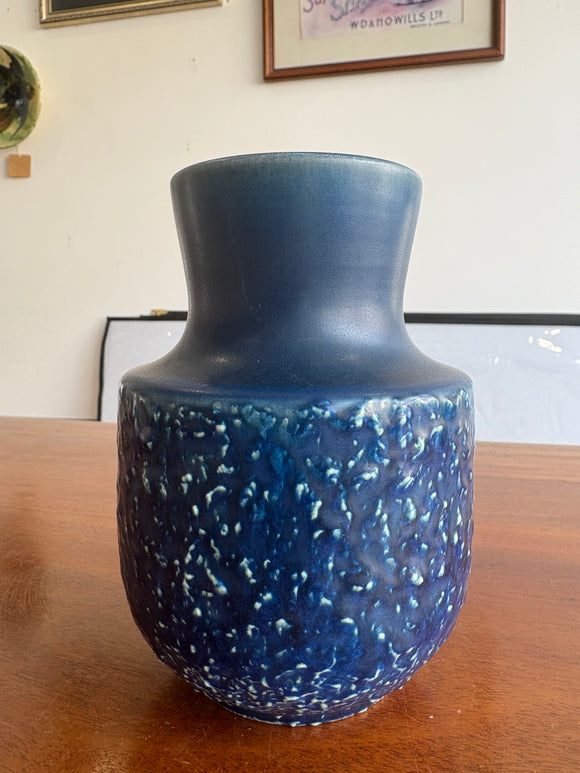 Mid-century Steuler Keramik vase in deep blue with textured speckled glaze, marked 140/15, 15cm high. 