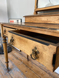 Victorian Pine Washstand – Elegant Antique with Tiltable Mirror