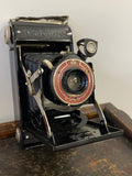 1930s Coronet Folding Camera – Vintage Collectible with Original Case