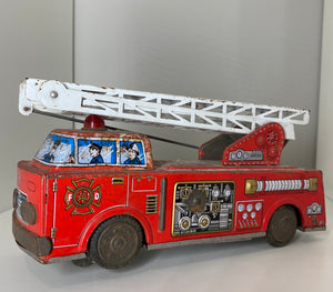 Vintage 1950s Horikowa Toy Fire Engine – Battery-Operated Tin Plate Design