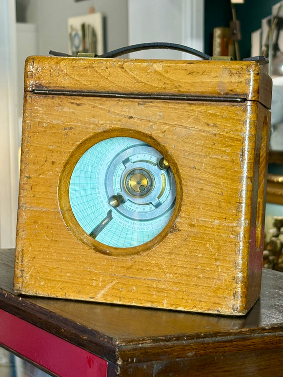 1940s Toulet Imperator pigeon racing timer in wooden box