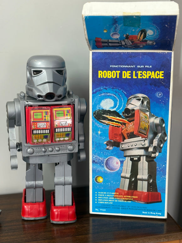 Vintage ‘Robot de l’Espace’ Battery-Operated Toy with Original Box – Made in Hong Kong