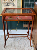 Edwardian Mahogany Bijouterie Display Table – Velvet-Lined Jewellery Cabinet with Bevelled Glass Top