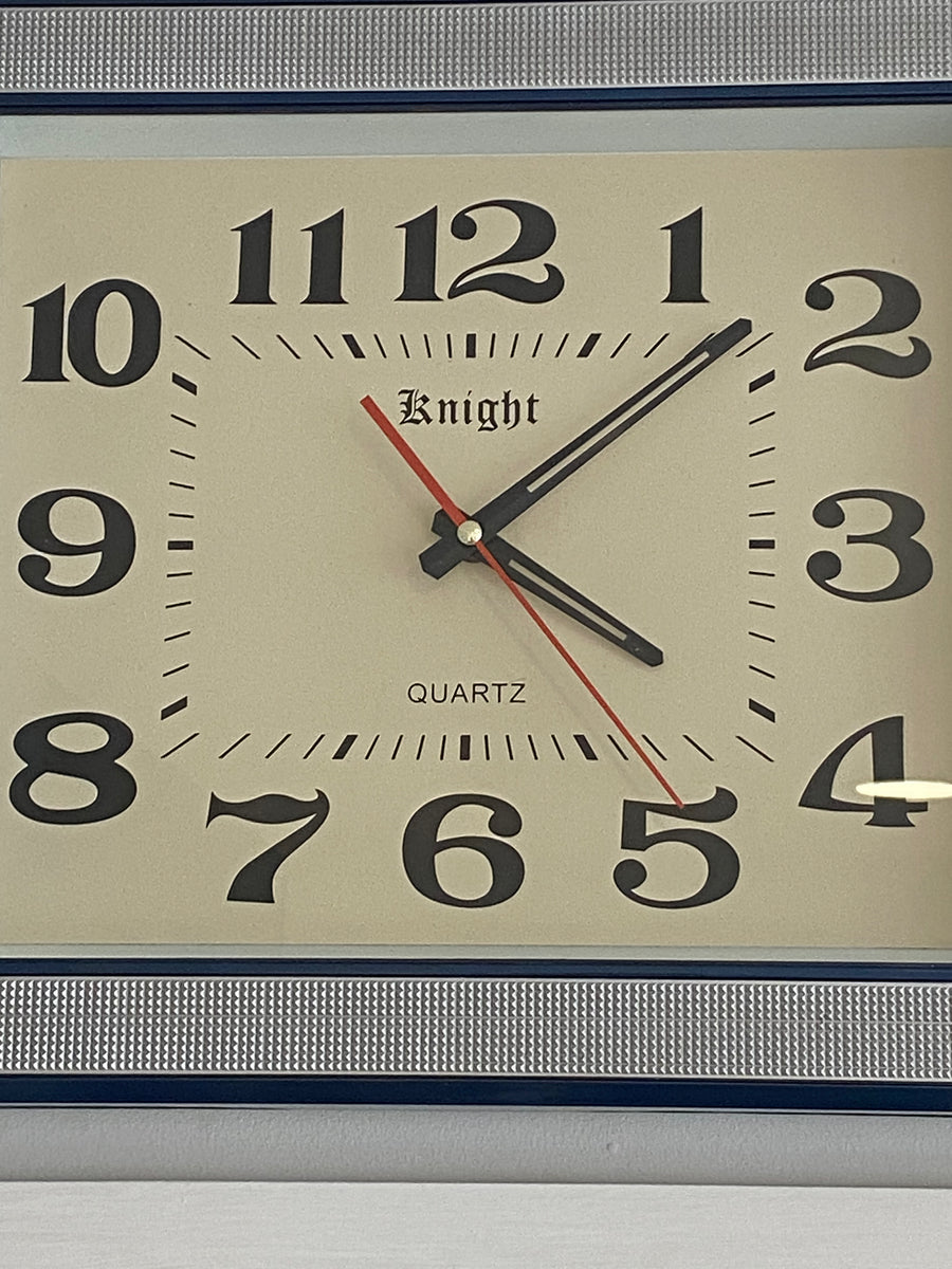 1980s Knight Large Wall Clock – Stylish Retro Quartz Clock with Sweepi ...