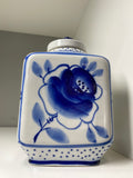 Soviert era Gzhel porcelain tea caddy