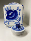 Soviert era Gzhel porcelain tea caddy