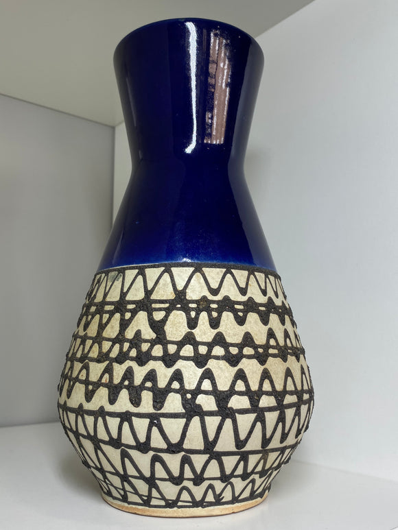 Mid century Carstens Tonnieshof vase